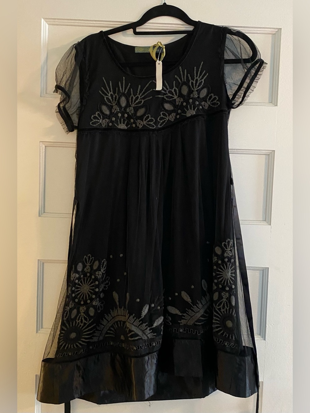 NWT Black Embroidered Mesh Short-Sleeve Babydoll Dress